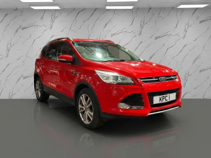 2014 Ford Kuga in red — photo 1 of 12