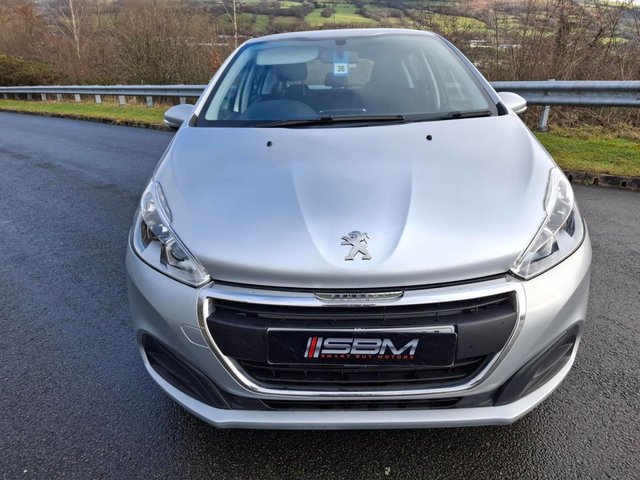 2016 PEUGEOT 208 - Photo 2