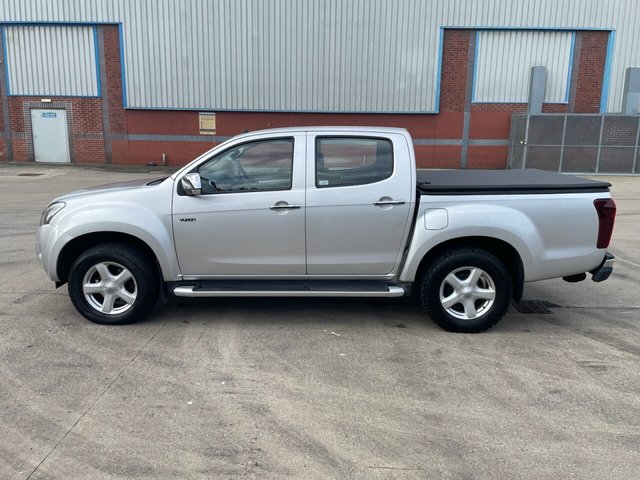 2017 ISUZU D-MAX 2.5 TD Yukon Huntsman Pickup 4dr Diesel Automatic 4x4 (220 g/km, 161 bhp) - Photo 6