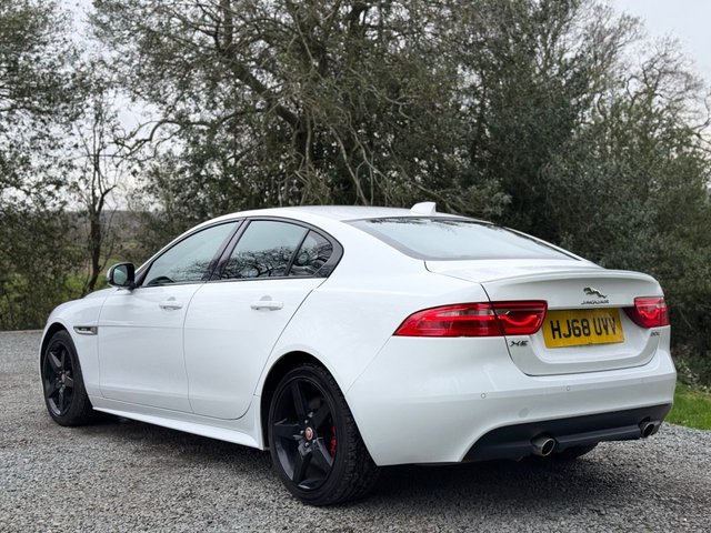 2018 JAGUAR XE 2.0i GPF R-Sport Saloon 4dr Petrol Auto Euro 6 (s/s) (200 ps) - Photo 2
