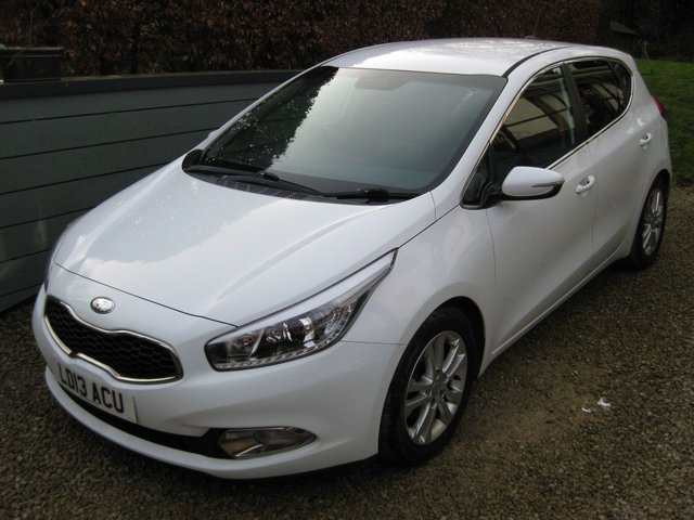 2013 13 Kia Ceed 1.6 GDi 3 Hatchback 5dr Petrol DCT Euro 5 (133 bhp)