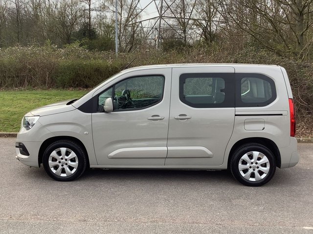 2020 VAUXHALL COMBO LIFE - Photo 2