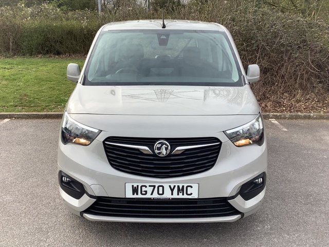 2020 VAUXHALL COMBO LIFE - Photo 8