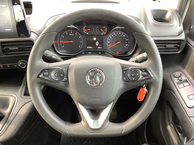 2020 VAUXHALL COMBO LIFE - Photo 12