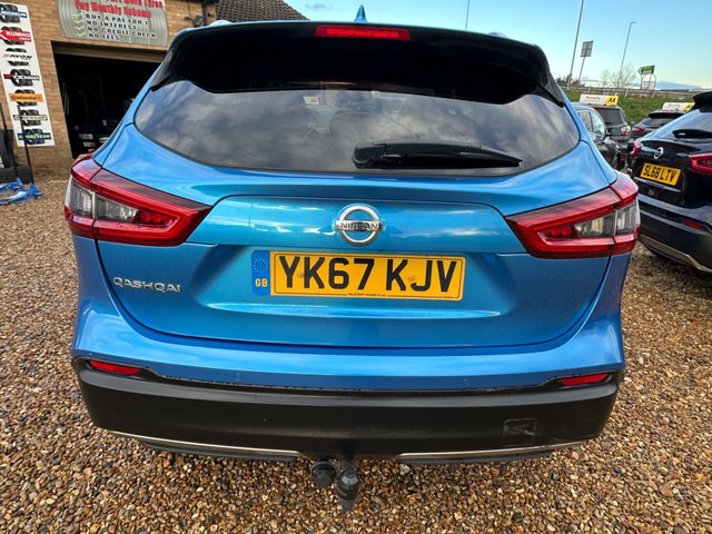 2017 Nissan Qashqai 1.5L N-Connecta 5dr - Photo 7