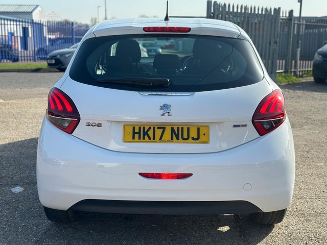 2017 PEUGEOT 208 - Photo 4