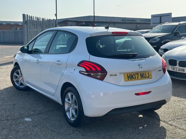 2017 PEUGEOT 208 - Photo 5