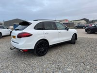 USED 2013 63 PORSCHE CAYENNE 4.2 TD V8 S SUV 5dr Diesel TiptronicS 4WD Euro 5 (s/s) (382 ps) 