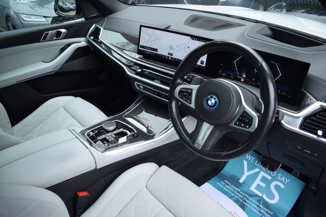 2023 BMW X5 - Photo 2