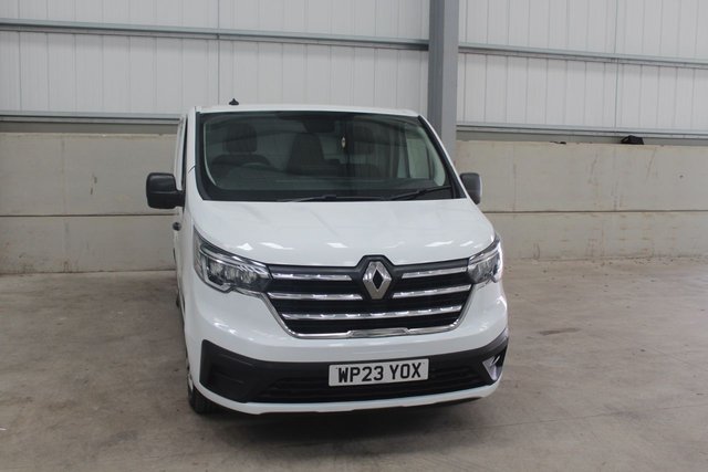 2023 RENAULT TRAFIC - Photo 4