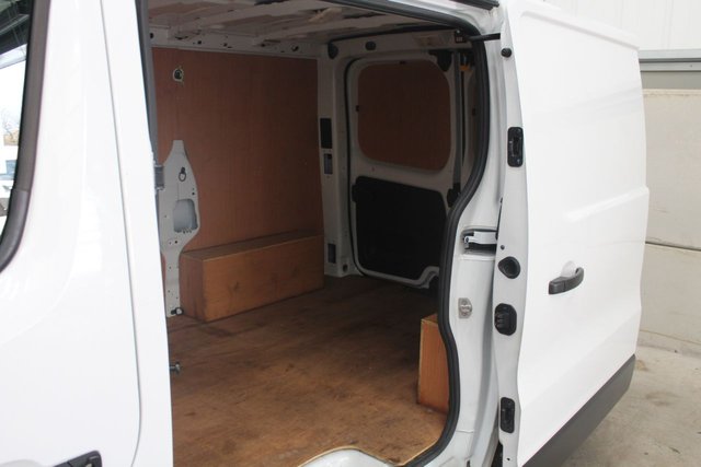 2023 RENAULT TRAFIC - Photo 11