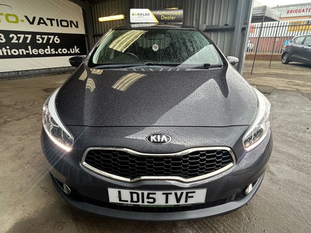 2015 KIA CEED 1.6 CRDi EcoDynamics 2 Hatchback 5dr Diesel Manual Euro 5 (s/s) (126 bhp) - Photo 12