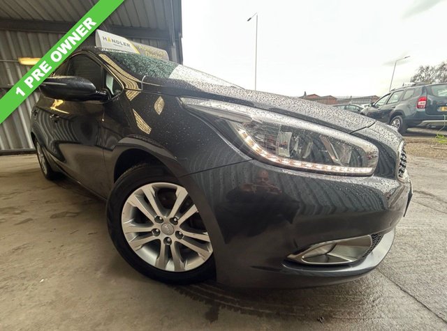 2015 KIA CEED 1.6 CRDi EcoDynamics 2 Hatchback 5dr Diesel Manual Euro 5 (s/s) (126 bhp) - Photo 2