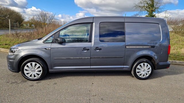2019 VOLKSWAGEN CADDY MAXI - Photo 9