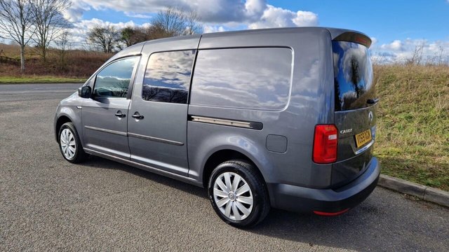 2019 VOLKSWAGEN CADDY MAXI - Photo 8