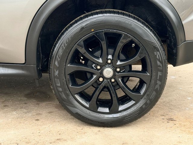 2016 Nissan Juke 1.2L Tekna 5dr - Photo 12