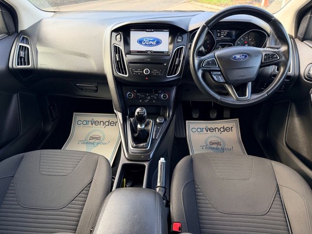 2016 Ford Focus 1L Titanium 5dr - Photo 4