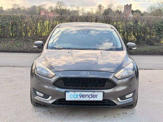 2016 Ford Focus 1L Titanium 5dr - Photo 9