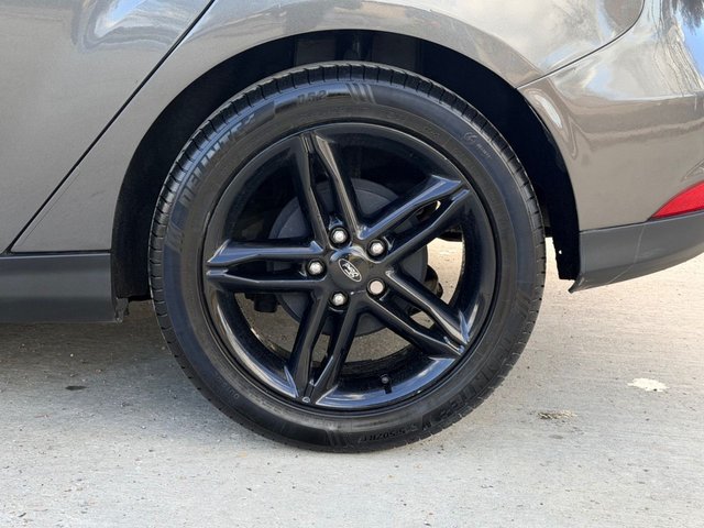 2016 Ford Focus 1L Titanium 5dr - Photo 12