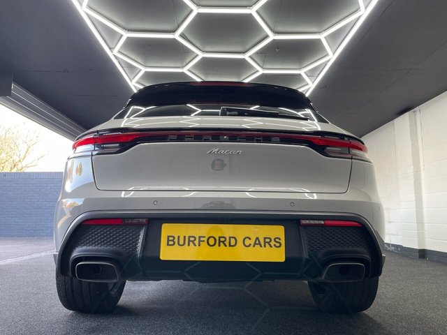 2023 Porsche Macan - Photo 8