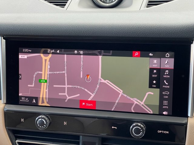 2023 Porsche Macan - Photo 11