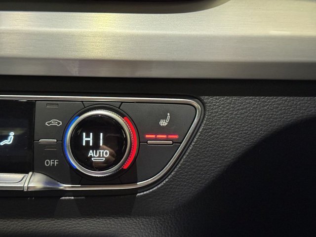 2022 Audi Q5 2L S Line 5dr - Photo 11