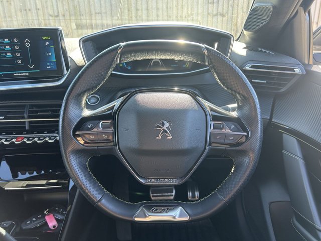 2021 PEUGEOT E-208 - Photo 12