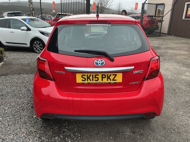 2015 TOYOTA YARIS - Photo 5
