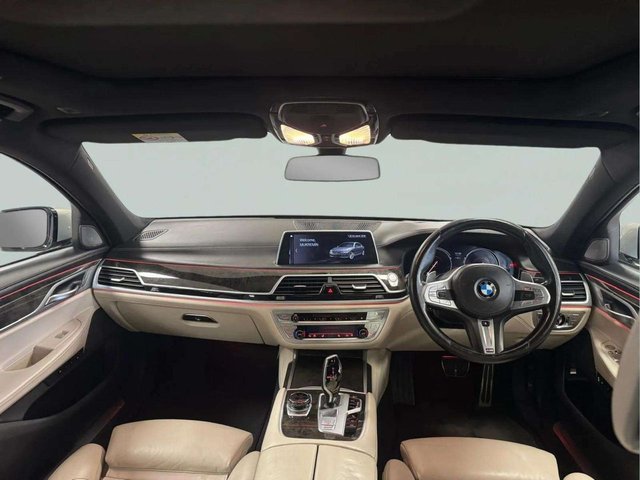 2018 BMW 7 Series 3L M Sport 4dr - Photo 3