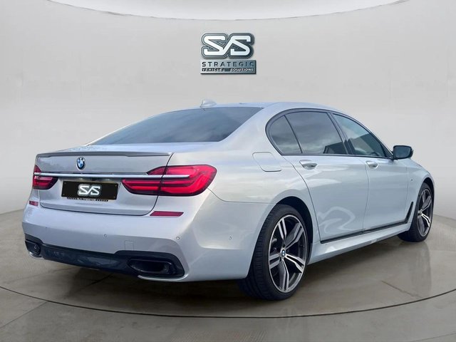 2018 BMW 7 Series 3L M Sport 4dr - Photo 8