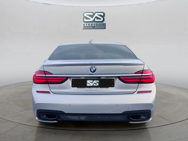 2018 BMW 7 Series 3L M Sport 4dr - Photo 10