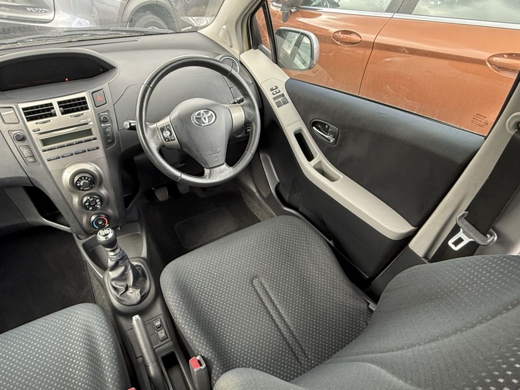USED 2010 10 TOYOTA YARIS 1.33 Dual VVT-i TR Hatchback 5dr Petrol Manual Euro 4 (s/s) (101 ps) FULL SERVICE HISTORY