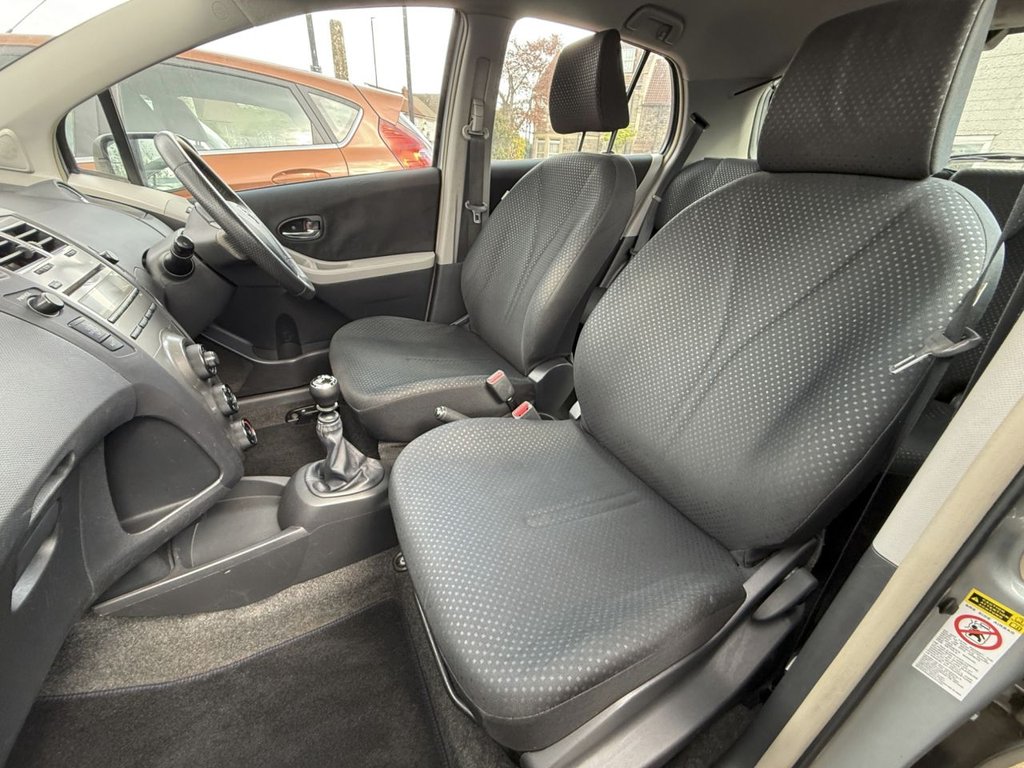 USED 2010 10 TOYOTA YARIS 1.33 Dual VVT-i TR Hatchback 5dr Petrol Manual Euro 4 (s/s) (101 ps) FULL SERVICE HISTORY
