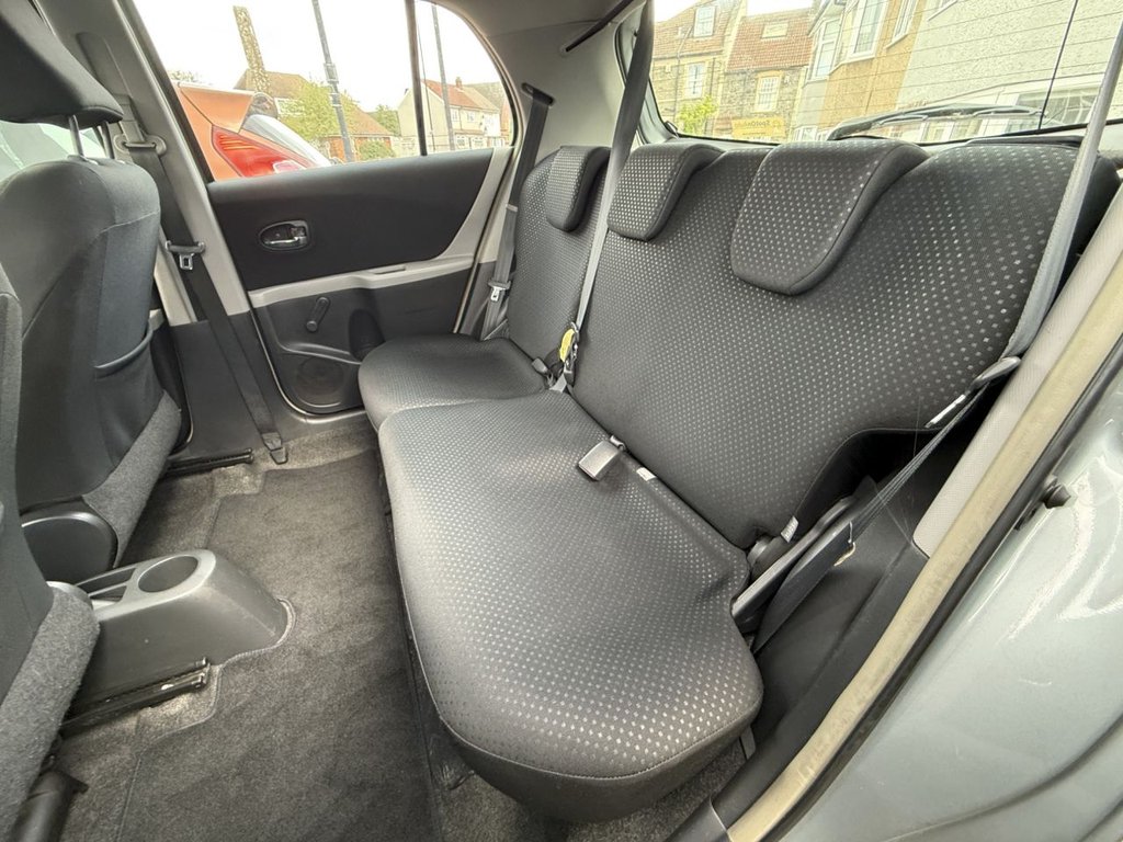 USED 2010 10 TOYOTA YARIS 1.33 Dual VVT-i TR Hatchback 5dr Petrol Manual Euro 4 (s/s) (101 ps) FULL SERVICE HISTORY