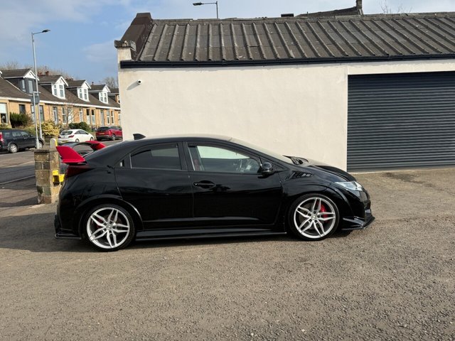 2017 HONDA CIVIC - Photo 2