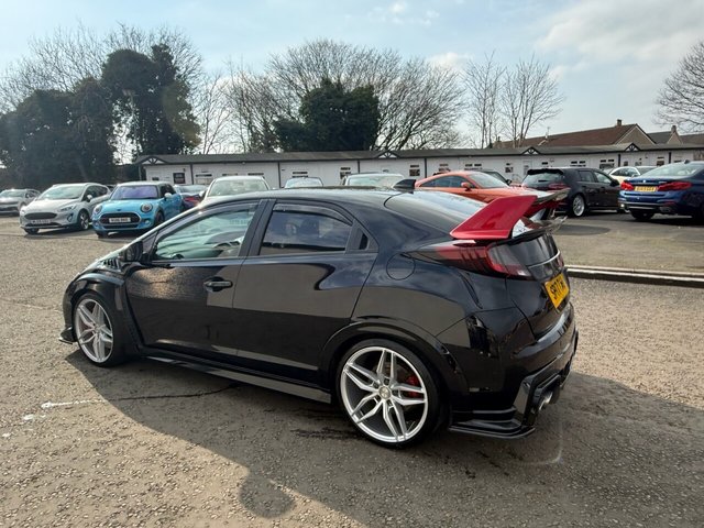 2017 HONDA CIVIC - Photo 8