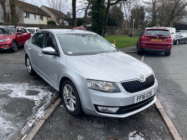 2016 SKODA OCTAVIA 1.6 TDI SE Hatchback 5dr Diesel Manual Euro 6 (s/s) (110 ps) - Photo 4