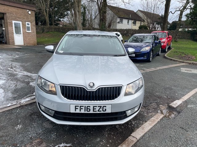 2016 SKODA OCTAVIA 1.6 TDI SE Hatchback 5dr Diesel Manual Euro 6 (s/s) (110 ps) - Photo 5
