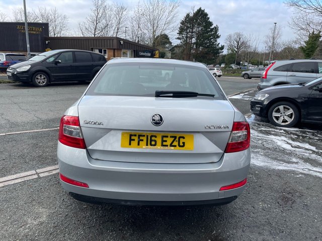 2016 SKODA OCTAVIA 1.6 TDI SE Hatchback 5dr Diesel Manual Euro 6 (s/s) (110 ps) - Photo 9