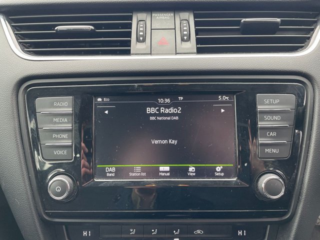 2016 SKODA OCTAVIA 1.6 TDI SE Hatchback 5dr Diesel Manual Euro 6 (s/s) (110 ps) - Photo 12