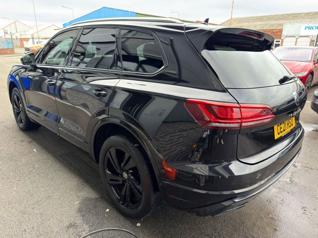 2021 VOLKSWAGEN TOUAREG 2021 3.0 TDI V6 R-Line Tech SUV 5dr Diesel Tiptronic 4Motion Euro 6 (s/s) (286 ps) - Photo 11