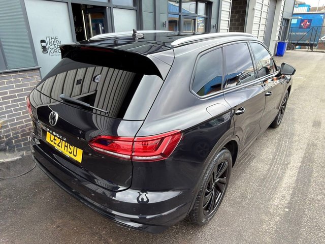 2021 VOLKSWAGEN TOUAREG 2021 3.0 TDI V6 R-Line Tech SUV 5dr Diesel Tiptronic 4Motion Euro 6 (s/s) (286 ps) - Photo 9