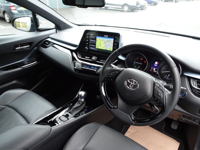 2021 TOYOTA C-HR 1.8 VVT-h Design CVT Euro 6 (s/s) 5dr - Photo 10