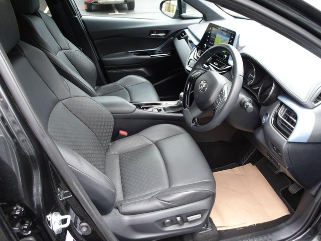 2021 TOYOTA C-HR 1.8 VVT-h Design CVT Euro 6 (s/s) 5dr - Photo 9
