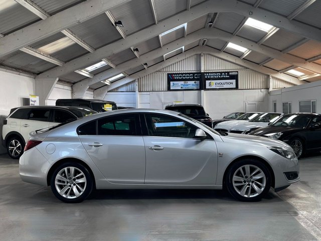 View our VAUXHALL INSIGNIA