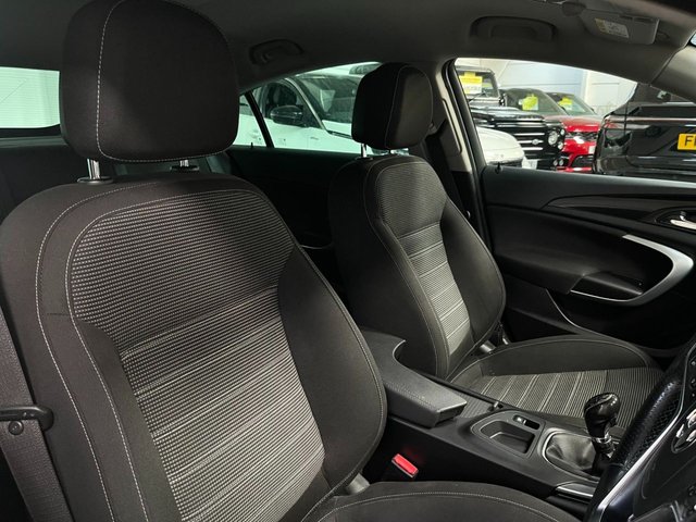 2015 Vauxhall Insignia 1.6L SRI Nav 5dr - Photo 10