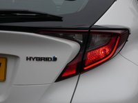 USED 2021 71 TOYOTA C-HR 1.8 VVT-h GPF Icon 5d Petrol Hybrid CVT 122 S/S APPLE CARPLAY / ANDROID AUTO (GIVES YOU SAT NAV), REVERSING CAMERA, FRONT & REAR PARKING SENSORS, ADAPTIVE CRUISE CONTROL, SPEED LIMITER, LANE DEPARTURE WARNING, ROAD SIGN ASSIST, HILL START ASSIST, DAB RADIO, BLUETOOTH, VOICE RECOGNITION, 17 INCH ALLOYS, SPORT SEATS, LEATHER MULTIFUNCTION STEERING WHEEL, AUTOMATIC HEADLIGHTS, DUAL ZONE AUTOMATIC AIR CON, ILLUMINATING VANITY MIRRORS, ILLUMINATING VANITY MIRRORS, 1 OWNER FROM NEW, GOOD SERVICE HISTORY