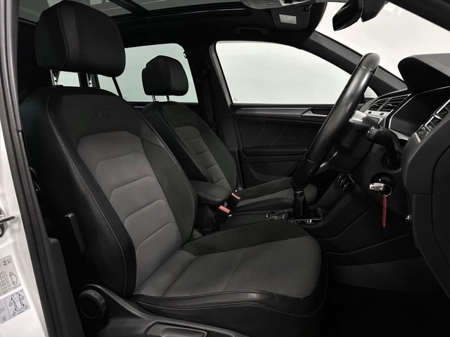 2017 Volkswagen Tiguan 2L R-Line 5dr - Photo 5