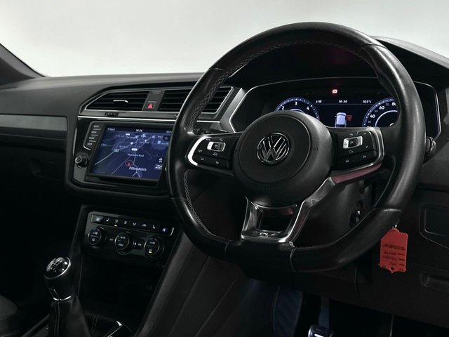 2017 Volkswagen Tiguan 2L R-Line 5dr - Photo 4