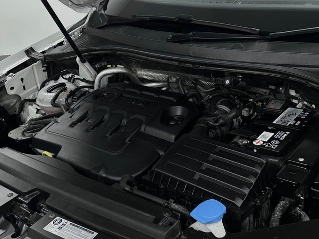 2017 Volkswagen Tiguan 2L R-Line 5dr - Photo 9